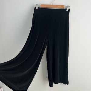 Chicos Travelers 0 Small Pull On Wide Leg Crop Pants Women’s Black Slinky 28x23